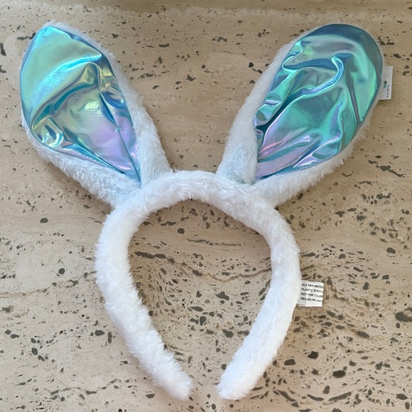 It’s Easter!!! Cute plastic egg with a cute surprise inside No Candy!! - Picture 4 of 7